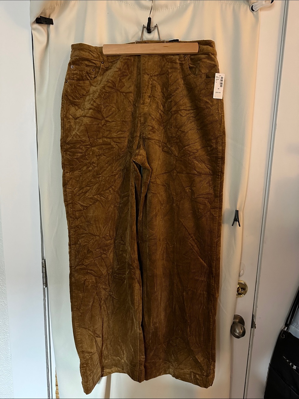 Reitmans Wide Leg Corduroy Pants in Brown